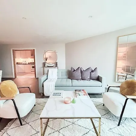 Apartamento Vista Haven: A Short Let Retreat Londres Exterior foto