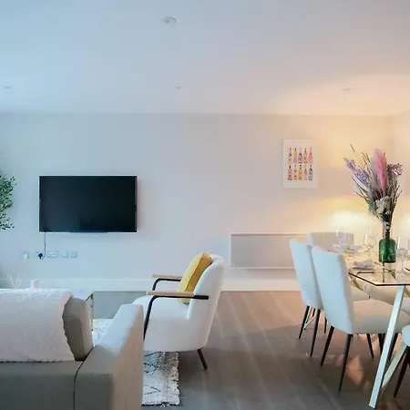 Apartamento Vista Haven: A Short Let Retreat Londres Exterior foto