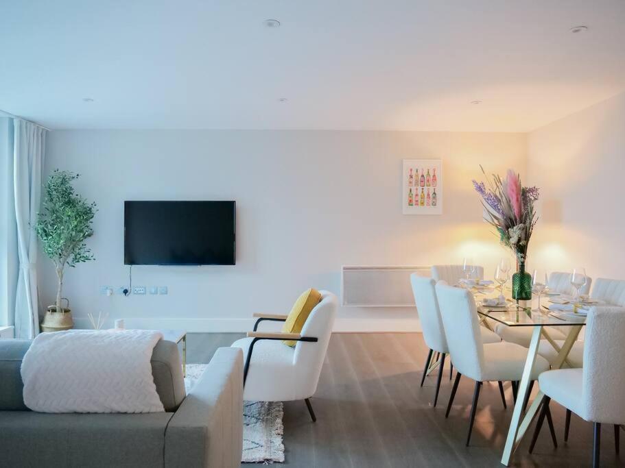 Vista Haven: A Short Let Retreat Apartamento Londres